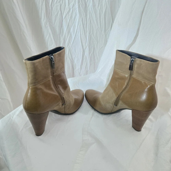 Ecco Ankle Booties - Picture 5 of 12